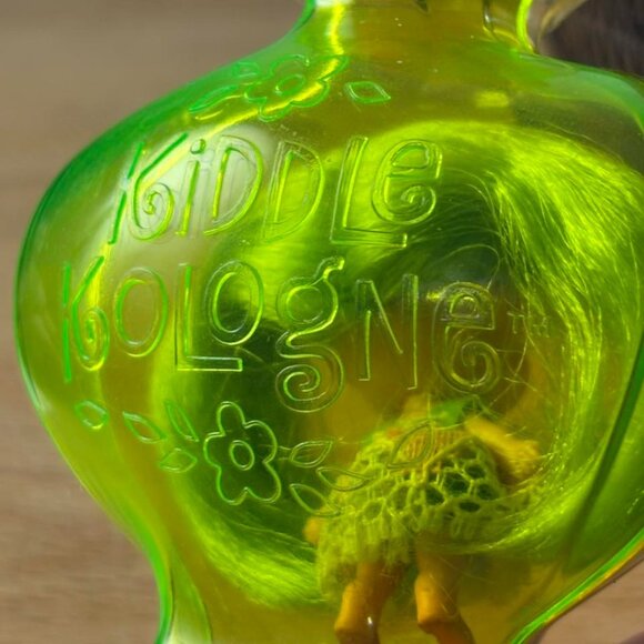 Mattel Liddle Kiddles – Kiddle Kologne “Apple Blossom” Doll in Perfume Bottle (1 - Picture 5 of 10